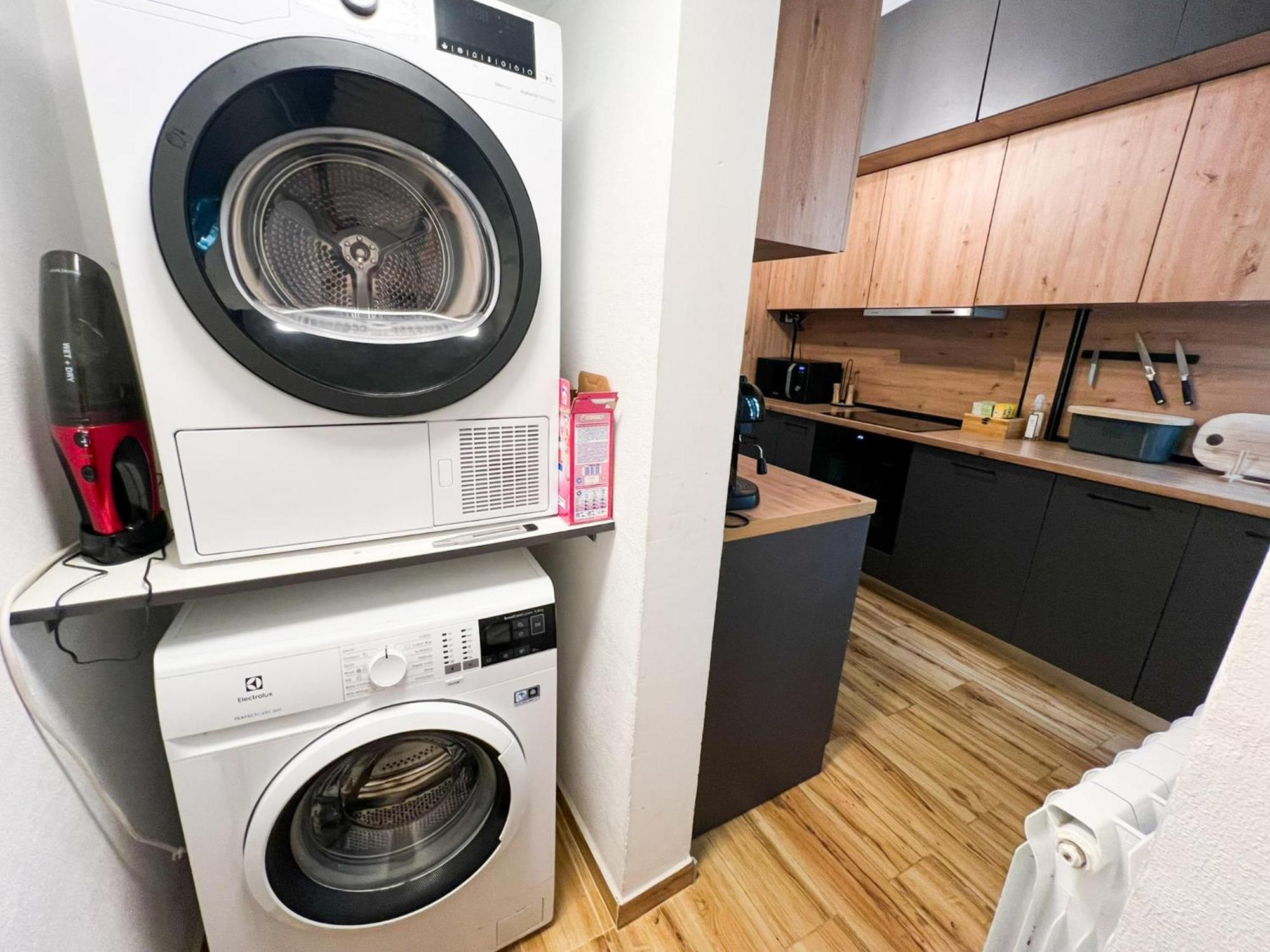 Perfect Long-Term Stay Stylish And Spacious Top Center Next To Vitosha Blvd โซเฟีย ภายนอก รูปภาพ