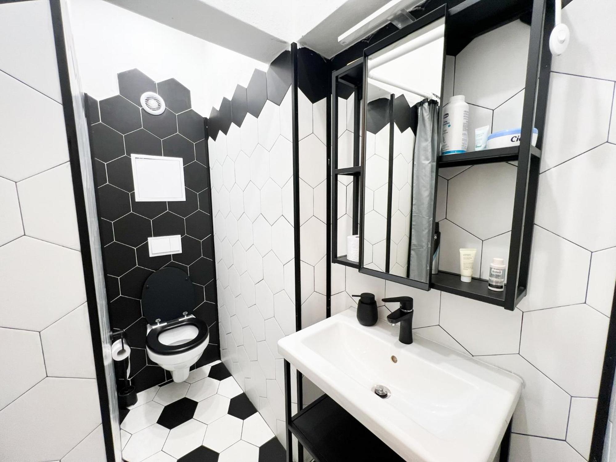 Perfect Long-Term Stay Stylish And Spacious Top Center Next To Vitosha Blvd โซเฟีย ภายนอก รูปภาพ